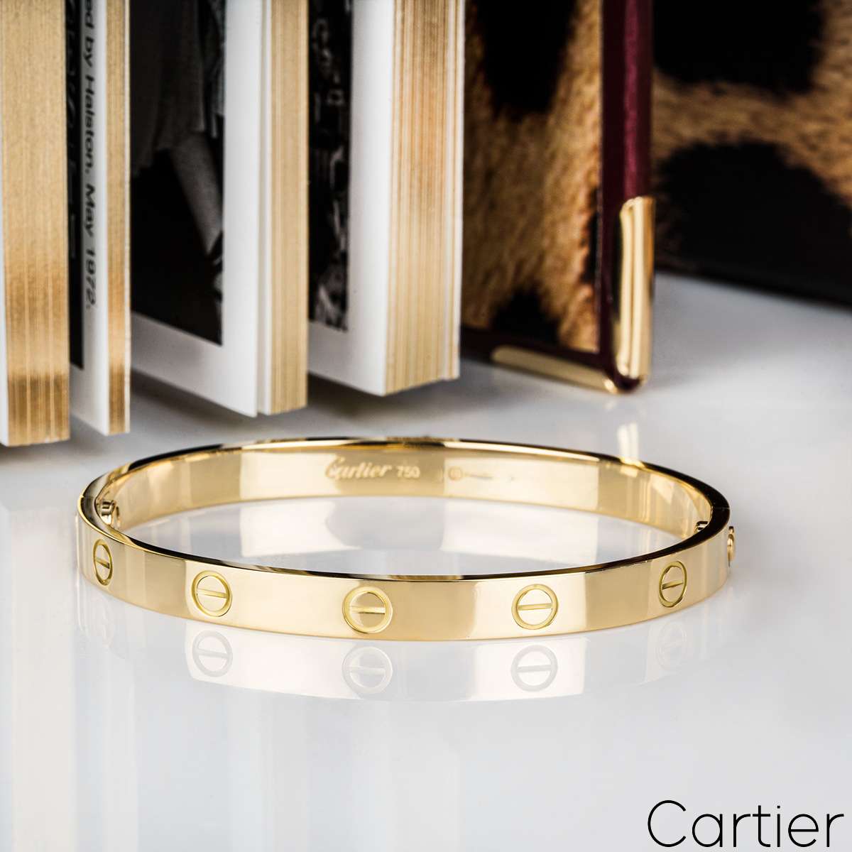 2- International design gold bracelet, weight 14.48 grams - مصاغات الأربش  للذهب بالسعودية قسم المتجر الإلكتروني